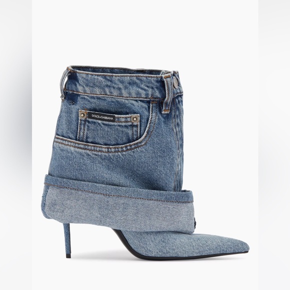 Dolce&Gabbana
Denim Booties authentic new with box size 10 - Picture 12 of 12